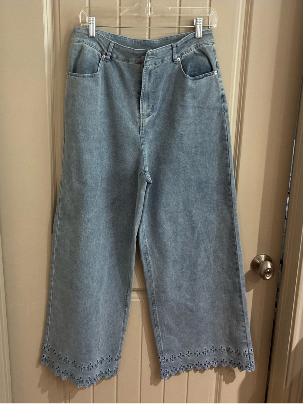 entro Light Blue Wide-Leg Jeans with Eyelet Hem